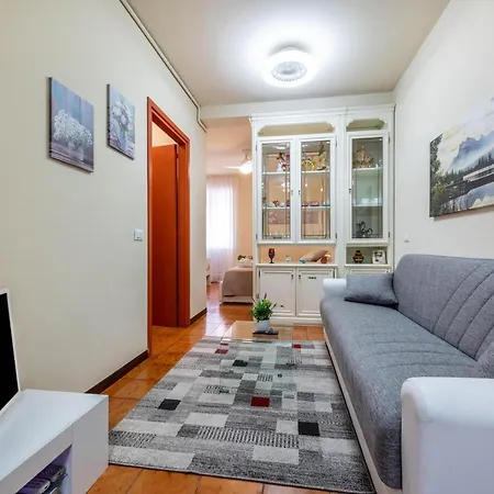 Casa Jessika بيت للعطل غاردوني ريفييرا